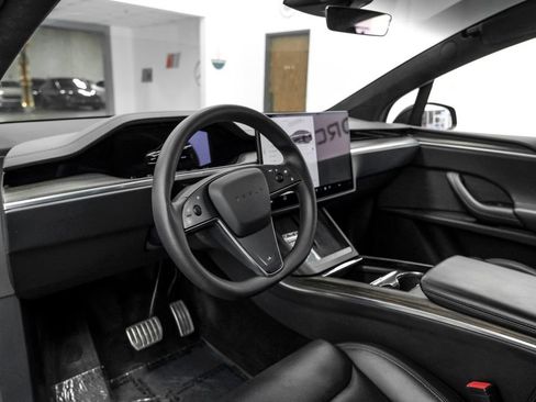 Used 2023 Tesla Model X AWD/4WD image 3