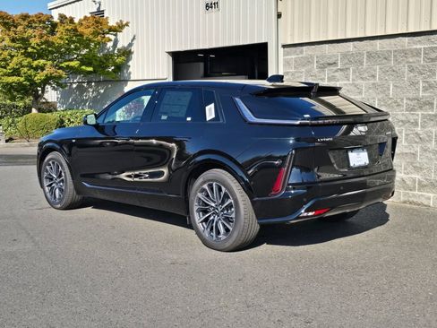 New 2026 Cadillac Lyriq Sport image 4