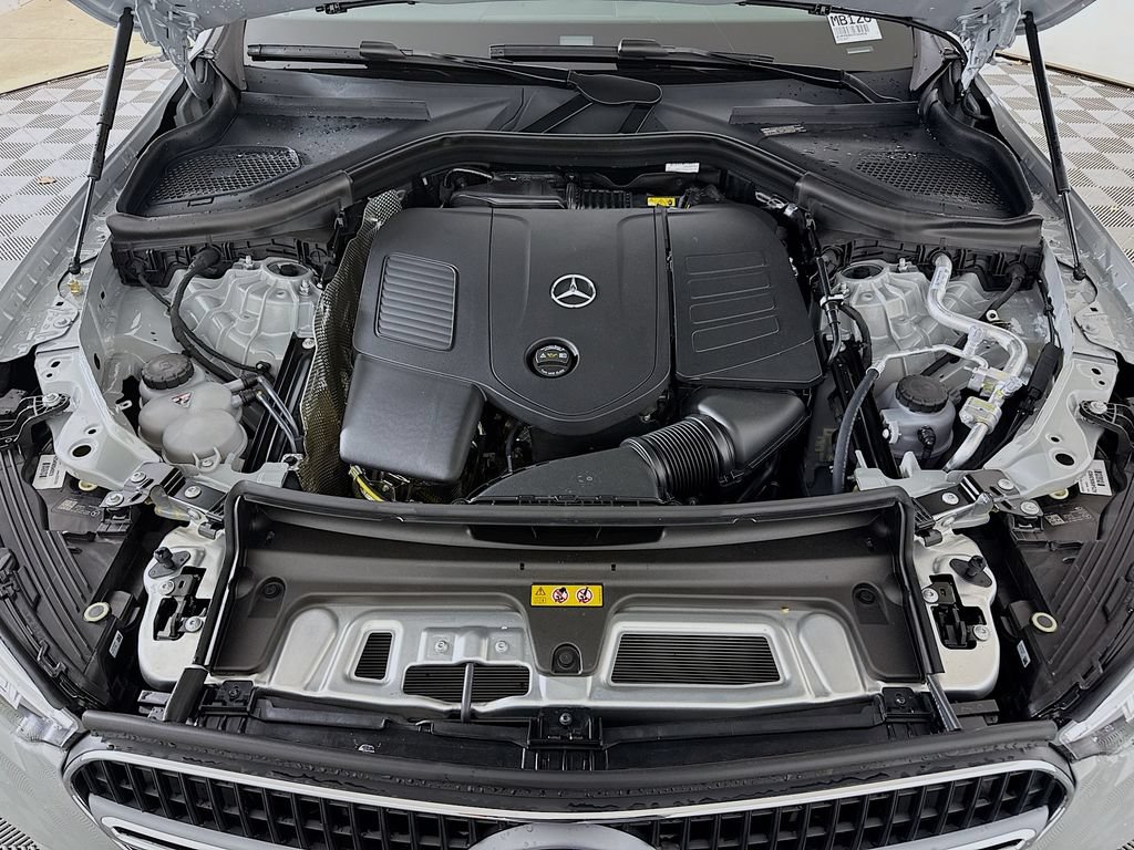 Used 2026 Mercedes-Benz GLC 300 4MATIC image 31