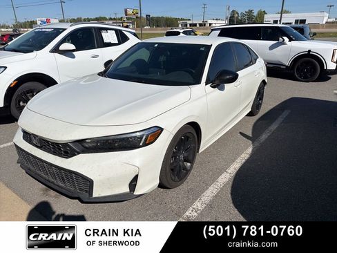 Used 2025 Honda Civic Sport image 1