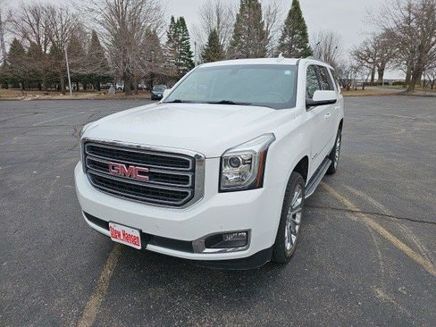 Used 2017 GMC Yukon SLE w/ Convenience Package image 1