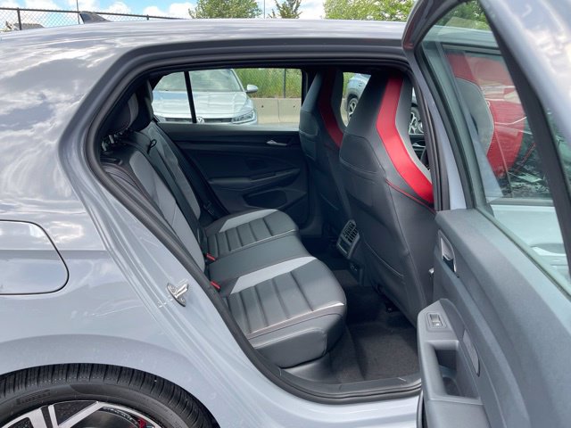 New 2026 Volkswagen GTI SE FWD image 10