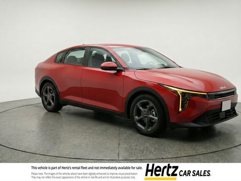 Used 2025 Kia K4 FWD image 1