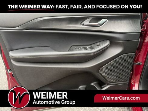 Used 2025 Jeep Grand Cherokee L Laredo w/ Luxury Tech Group I AWD/4WD image 24