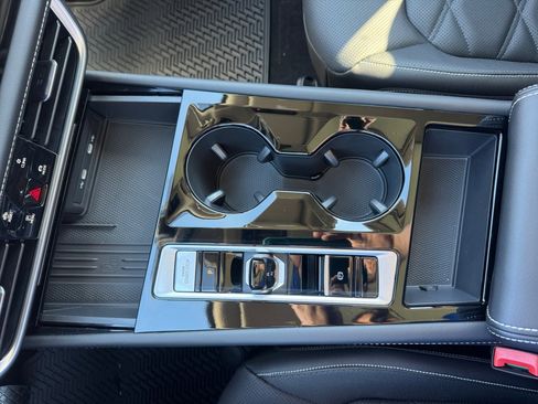 New 2026 Volkswagen Atlas SE image 20