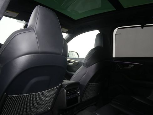 Used 2023 Audi SQ7 Prestige AWD/4WD image 17