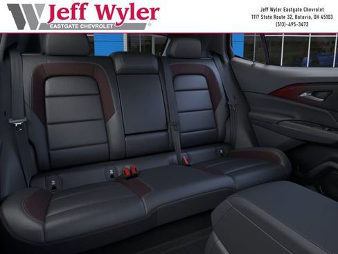 Used 2024 Chevrolet Equinox EV RS image 17