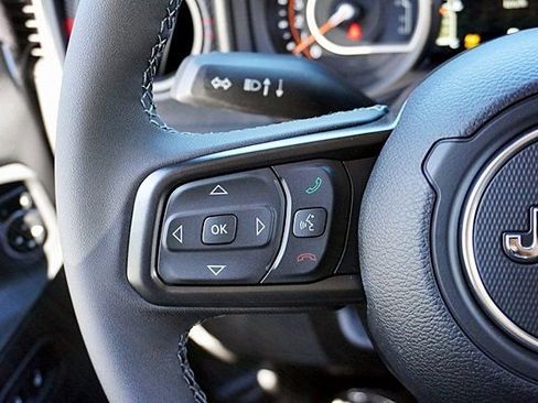 New 2026 Jeep Wrangler Unlimited Rubicon AWD/4WD image 40