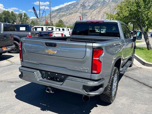 Used 2024 Chevrolet Silverado 3500 High Country w/ High Country Premium Package AWD/4WD image 9