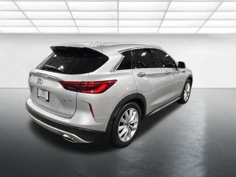 Used 2019 INFINITI QX50 Essential w/ Premium Audio Package FWD image 5