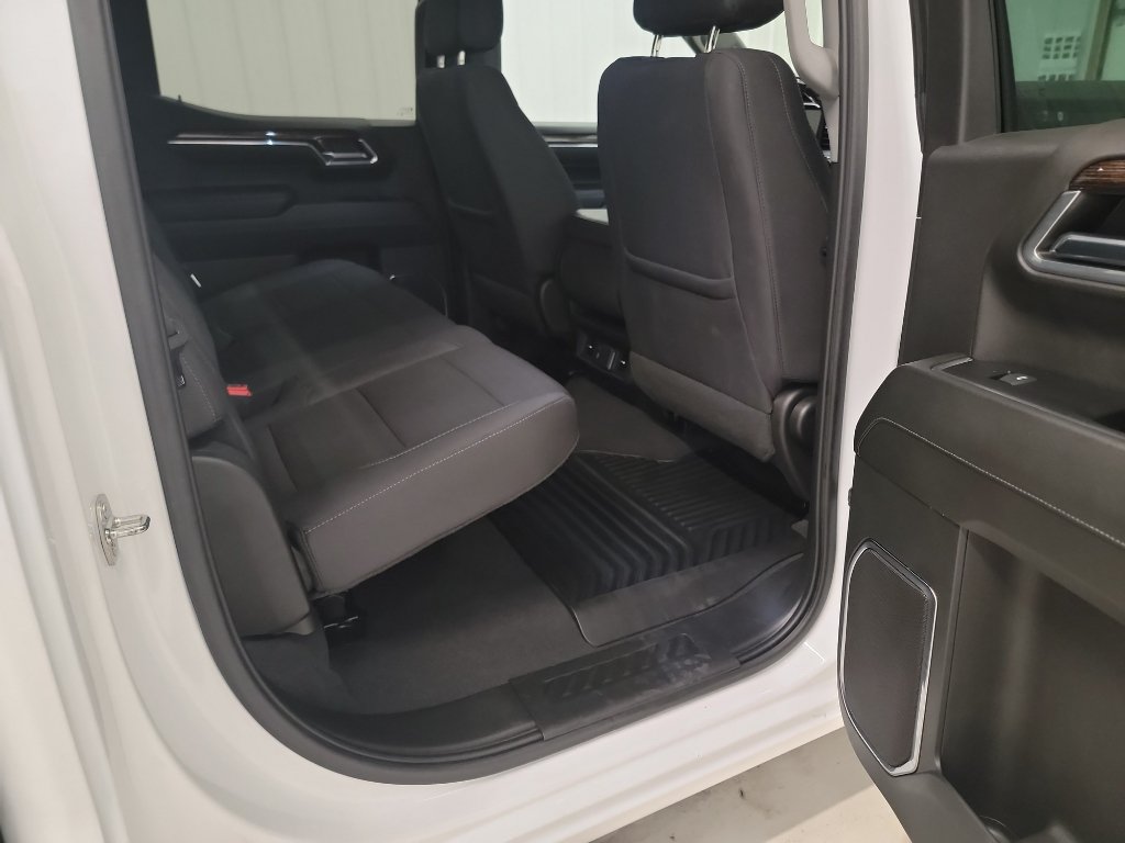 Used 2024 GMC Sierra 1500 SLE w/ Enhanced Capability Package AWD/4WD image 8