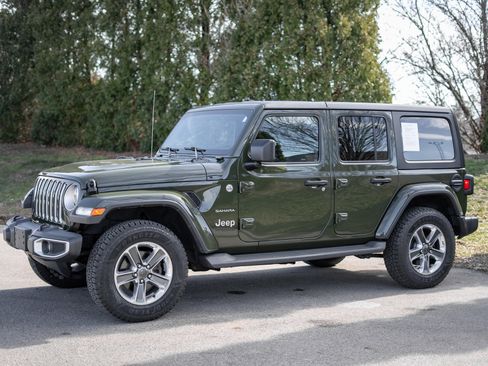 Used 2021 Jeep Wrangler Unlimited Sahara image 9