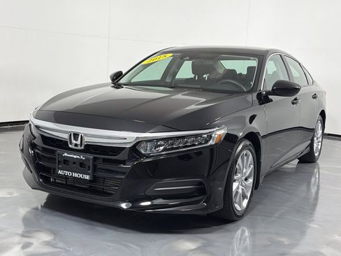 Used 2018 Honda Accord LX image 9