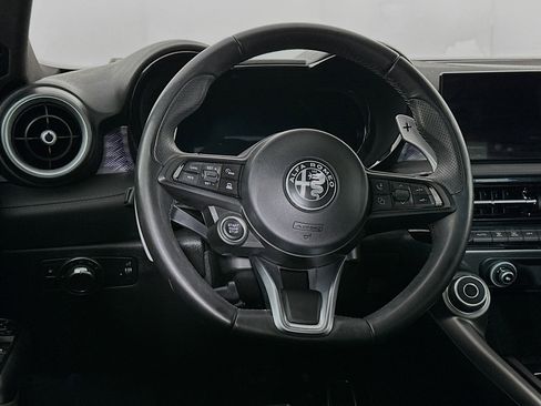 Used 2024 Alfa Romeo Tonale Veloce AWD/4WD image 18