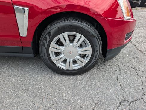 Used 2016 Cadillac SRX Luxury w/ Driver Awareness Package AWD/4WD image 9