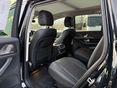 Certified 2026 Mercedes-Benz GLS 450 4MATIC image 17