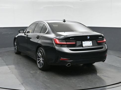 Used 2020 BMW 330i xDrive Sedan w/ Premium Package image 5