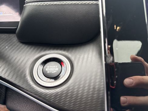 Certified 2024 Jeep Grand Cherokee Altitude image 15