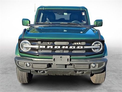 Certified 2025 Ford Bronco Outer Banks image 2