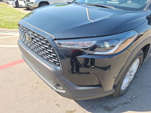 Used 2023 Toyota Corolla Cross LE image 17