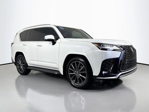 Used 2023 Lexus LX 600 F Sport image 5