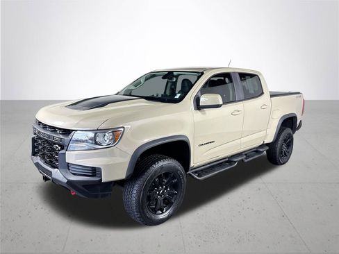 Used 2022 Chevrolet Colorado ZR2 w/ ZR2 Dusk Special Edition image 2