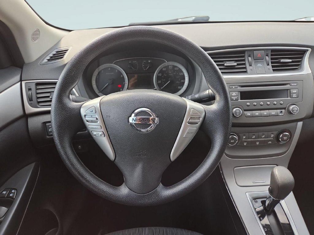 Used 2014 Nissan Sentra SV FWD image 17