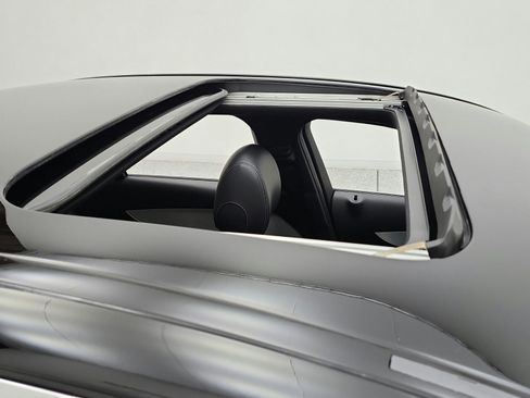 Used 2019 Mercedes-Benz C 300 Sedan image 19