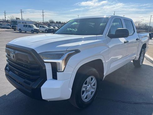 Used 2024 Toyota Tundra SR w/ SR Tow Package image 7