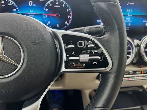 Certified 2023 Mercedes-Benz GLB 250 image 12