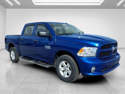 Used 2018 RAM 1500 Express AWD/4WD image 2
