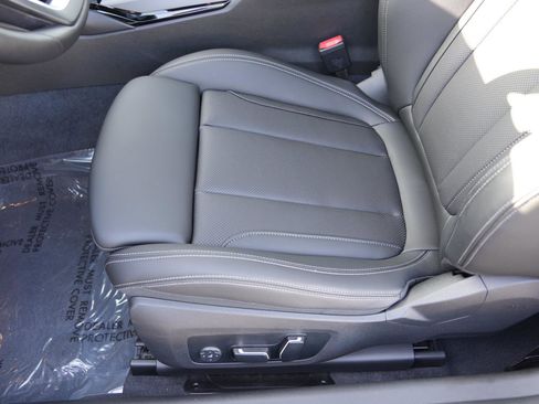 Used 2024 BMW 230i xDrive Coupe image 11