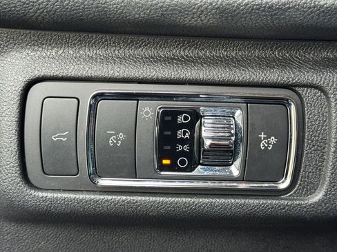 Used 2022 Lincoln Corsair Reserve w/ Elements Package image 19