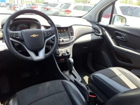 Used 2018 Chevrolet Trax LT w/ LT Convenience Package AWD/4WD image 7