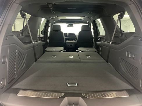 New 2026 Chevrolet Suburban Premier w/ Sun And Tow Package image 37