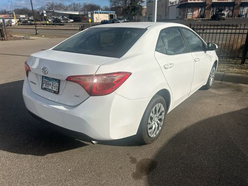 Used 2017 Toyota Corolla LE image 2