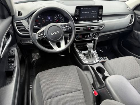 Certified 2022 Kia Seltos LX image 15