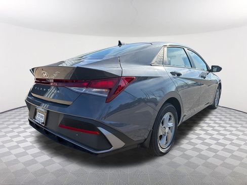 New 2026 Hyundai Elantra SE image 5