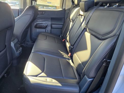New 2026 Ford Maverick Lariat w/ Black Appearance Package AWD/4WD image 6