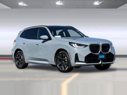 Used 2026 BMW X3 xDrive30i w/ M Sport Package AWD/4WD image 7