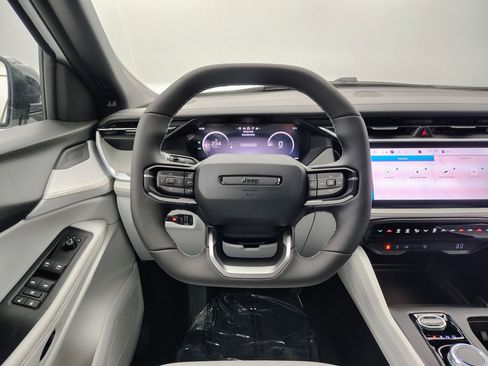 New 2026 Jeep Cherokee Limited AWD/4WD image 33