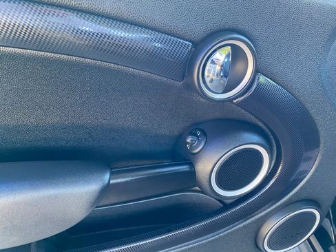 Used 2015 MINI Cooper Roadster S image 25