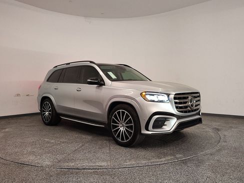 New 2026 Mercedes-Benz GLS 450 4MATIC image 6