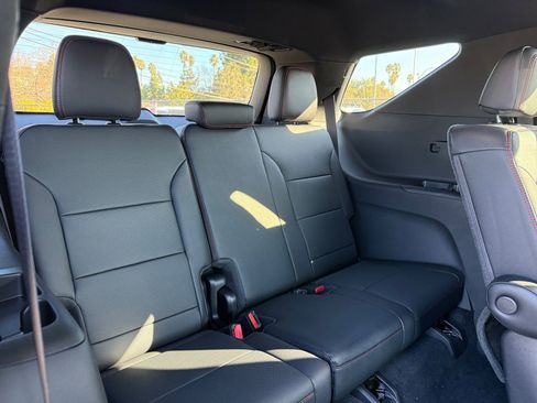 New 2026 Chevrolet Traverse RS image 21