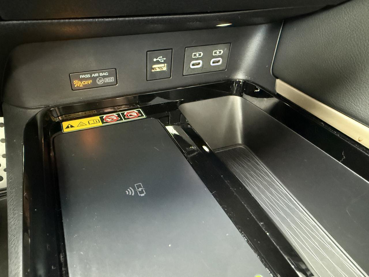 Used 2025 Toyota Camry XSE FWD image 20