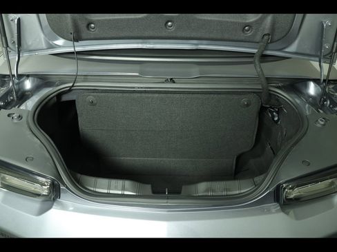 Used 2021 Chevrolet Camaro LT w/ Redline Edition image 18