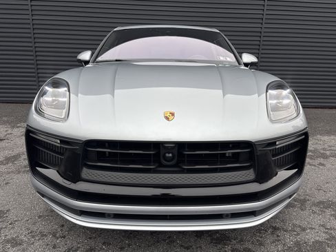 Certified 2025 Porsche Macan GTS AWD/4WD image 8