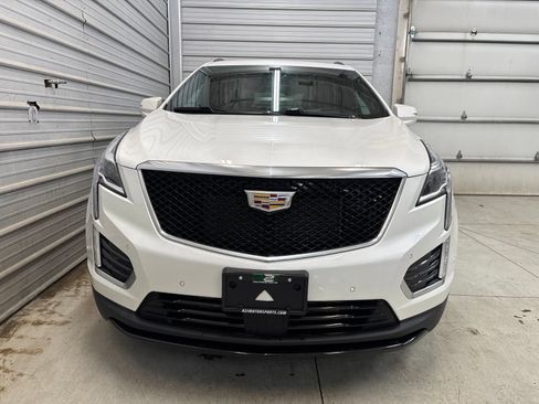 Used 2022 Cadillac XT5 Sportv w/ Technology Package AWD/4WD image 2
