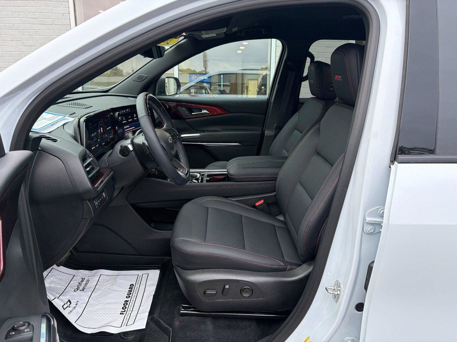 Used 2026 Chevrolet Traverse Z71 w/ Enhanced Driving Package AWD/4WD image 8