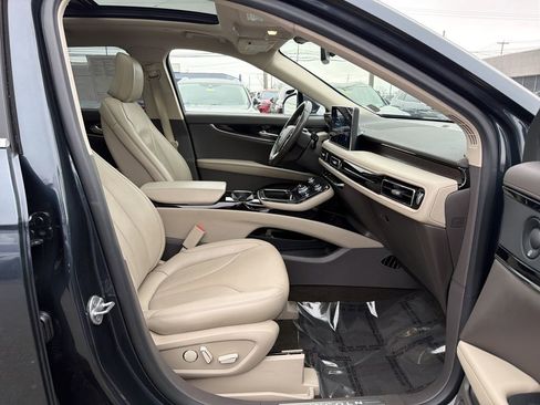 Certified 2022 Lincoln Nautilus Reserve w/ Equipment Group 201A image 15